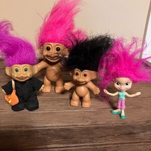Trolls dolls